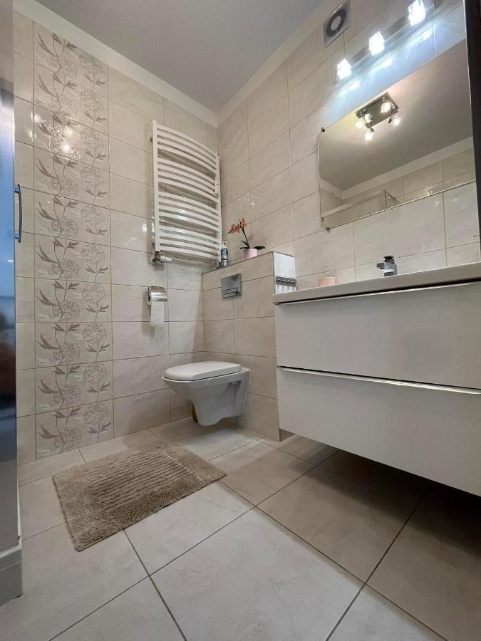 Apartament Premium Miodowy Dom Apartment Kolobrzeg Luaran gambar